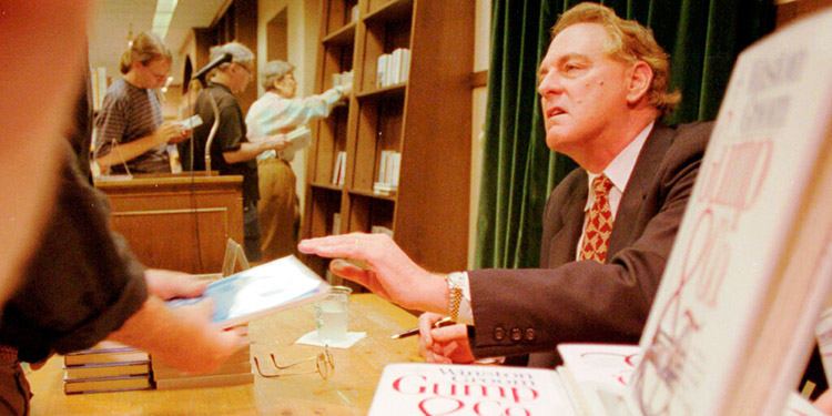 Fallece Winston Groom, autor de la novela ‘Forrest Gump’
