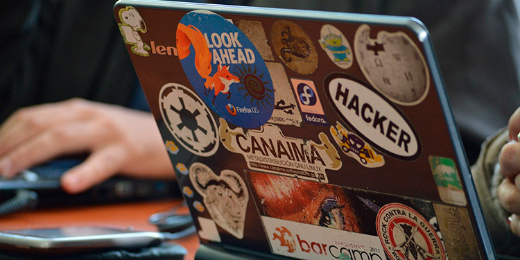 EEUU acusa a 5 ciudadanos chinos de campaña global de hackeo