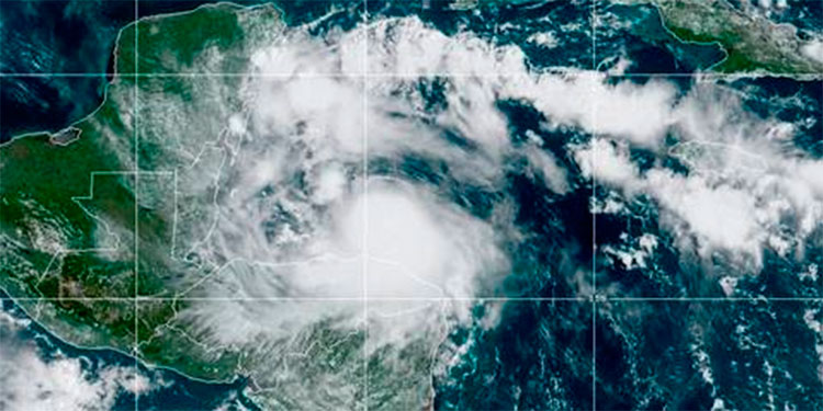 El huracán Nana cruza Guatemala tras tocar tierra en Belice