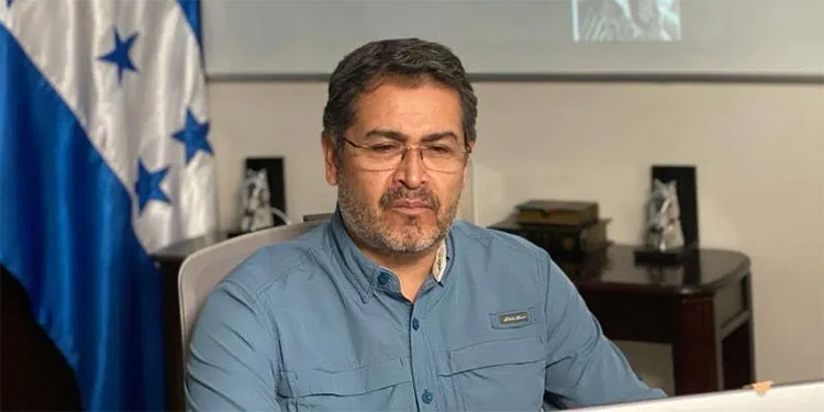 Presidente JOH: Mientras no haya una vacuna, no podemos volver a la normalidad