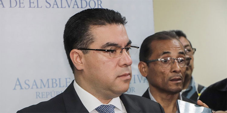 Fiscalía salvadoreña investigará negociación entre Gobierno y pandilla MS13