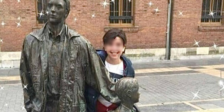 Mujer rocía de pegamento su vagina y culpa a su expareja  