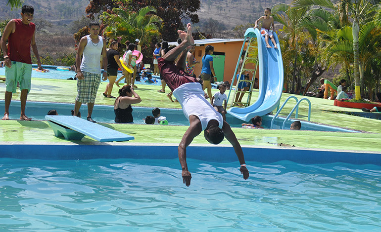 Regulaciones municipales en centros recreativos previo al Feriado Morazánico