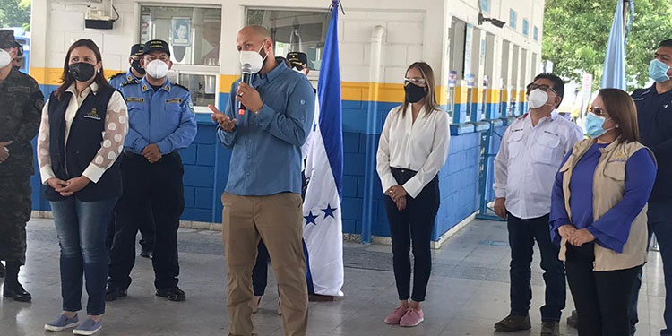 Departamento de Seguridad de EE. UU. apoya plan para prevenir migración