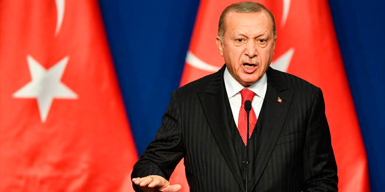 Presidente turco Erdogan llama ‘canallas’ a Charlie Hebdo por haberlo caricaturizado