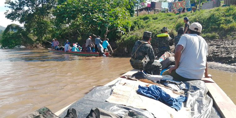 Ejércitos de Honduras y Nicaragua rastrean delincuentes en la frontera