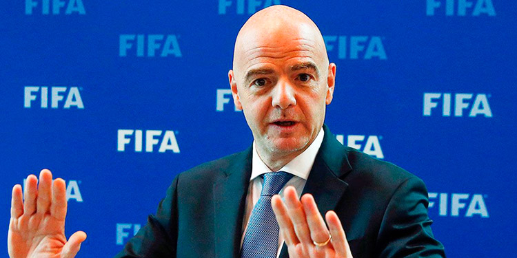 Gianni Infantino da positivo por COVID-19