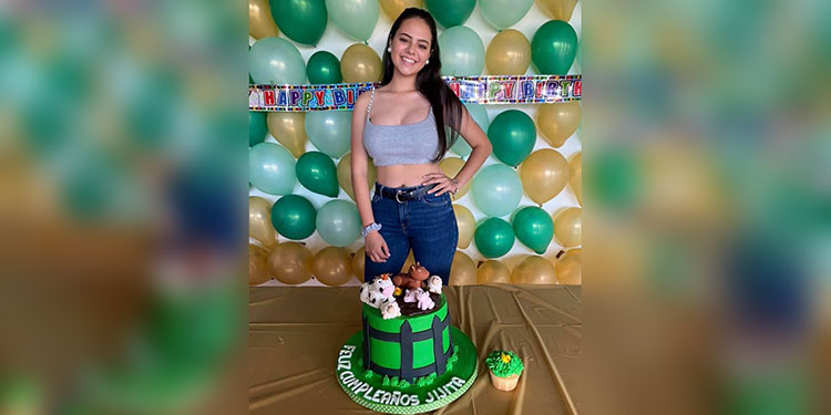 Un muy feliz cumpleaños para Julianna Sierra Kulesza