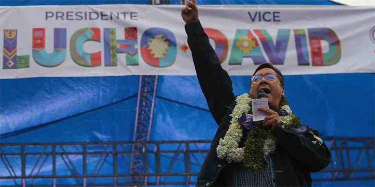 Recuento del 90% de votos ratifica contundente triunfo de Arce en Bolivia