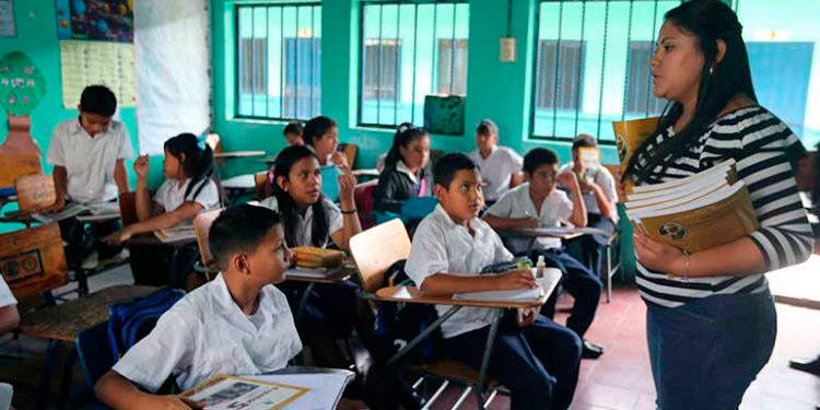 Según Secretaría de Educación: Maestros tendrán sus vacaciones completas