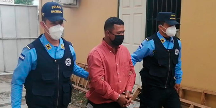 Detenido por quemarle vivienda a su compañera