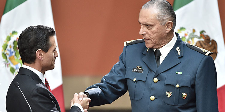 EE. UU. acusa de narcotráfico a exsecretario de Defensa de México