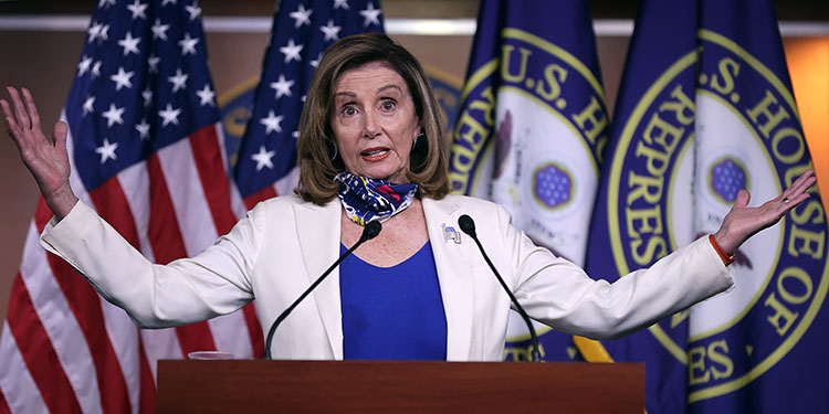 Pelosi arremete contra Trump