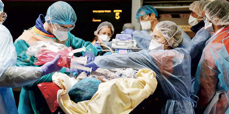 Exministra de Salud: Reinfección es más fuerte que el primer contagio