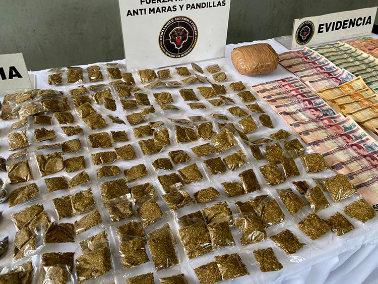 Con 224 bolsitas de marihuana atrapada “La Tía” de MS-13