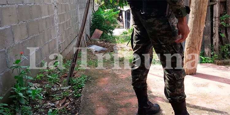 Encuentran cementerio clandestino en la colonia Óscar A. Flores