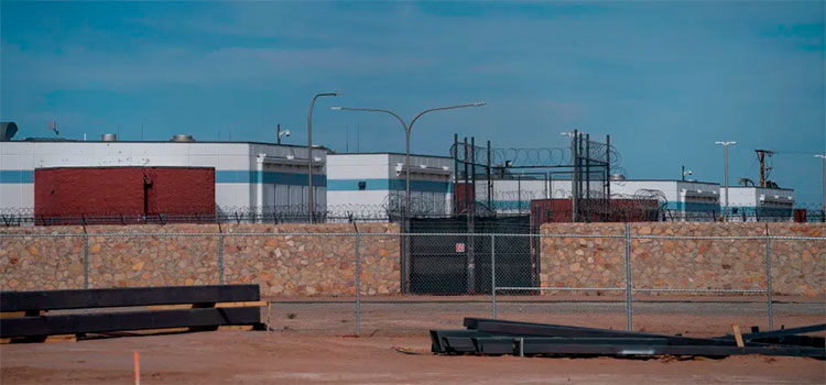 ¿Quién es Luke Bellochi, el defensor de inmigrantes en centros de ICE que nombró Trump?