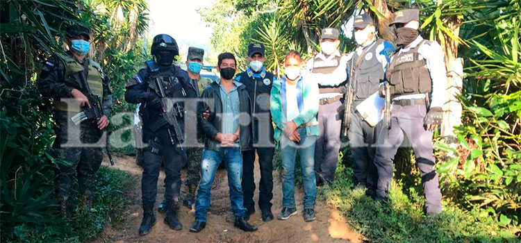 Capturan a dos supuestos miembros de banda criminal "Los Cruz" en Gracias