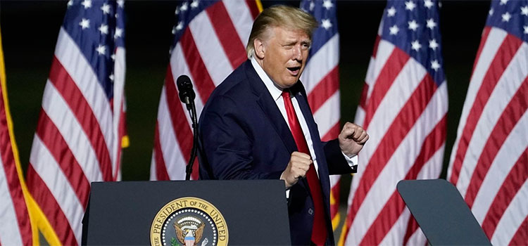 Así baila Trump con "YMCA" en los mítines de su campaña (Video)