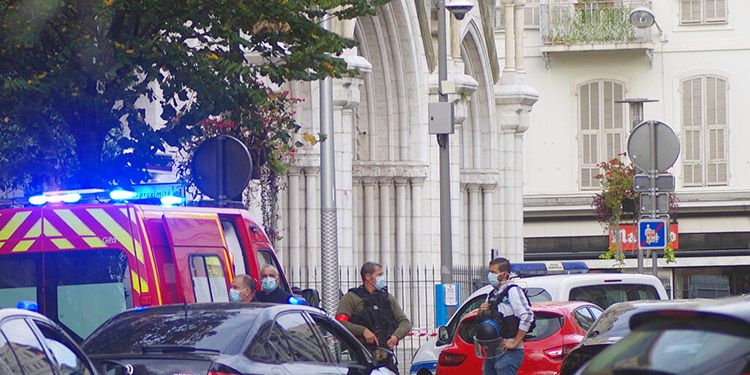 Tres muertos en ataque con cuchillo en una iglesia francesa
