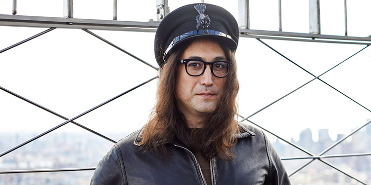 Sean Ono Lennon se reencuentra con John