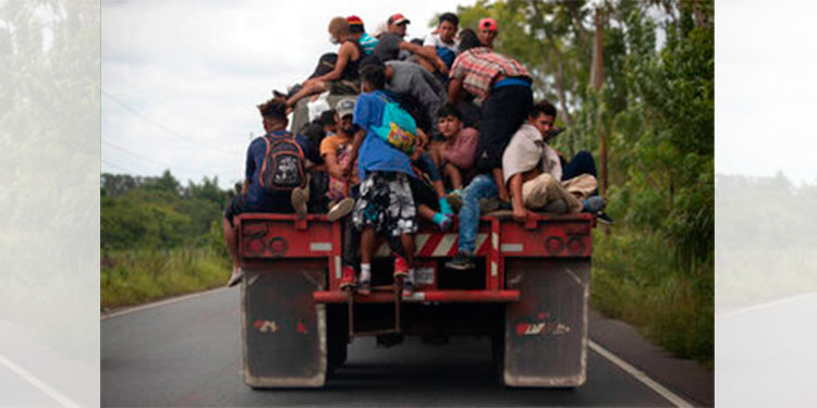 Se disuelve principal grupo de migrantes en norte Guatemala