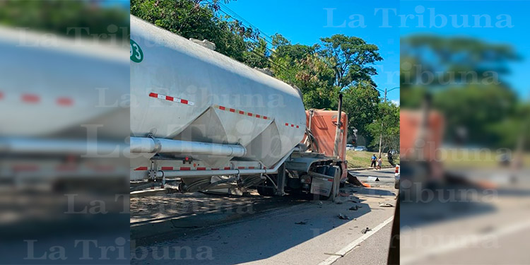 Un muerto y un herido deja choque en Cortés