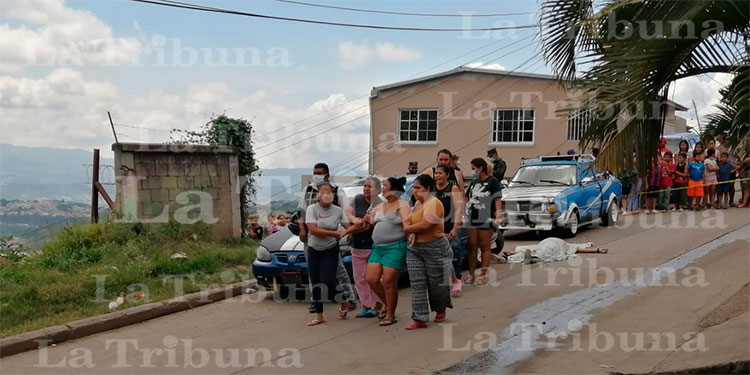 Balacera deja una persona muerta en colonia capitalina