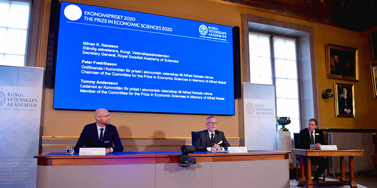 Estadounidenses Milgrom y Wilson ganan el Nobel de economía