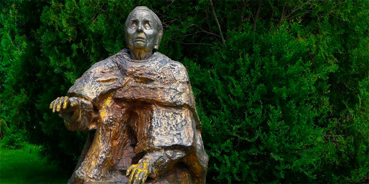 La profeta ciega Baba Vanga habría pronosticado la enfermedad de Trump