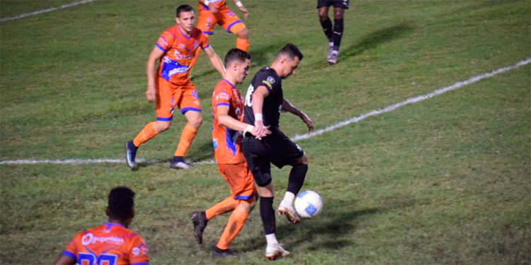 Lobos se suben al tercer lugar de su grupo