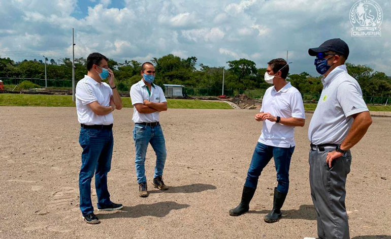 Presidente del Olimpia supervisa trabajos en la sede del club
