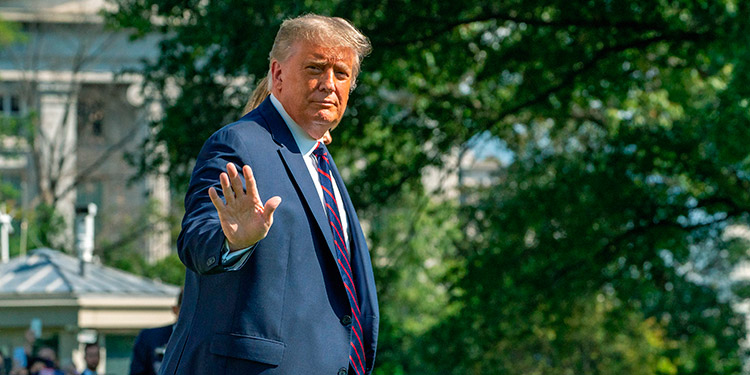 74 años y 110 kilos de peso factores de riesgo de Trump ante la COVID-19