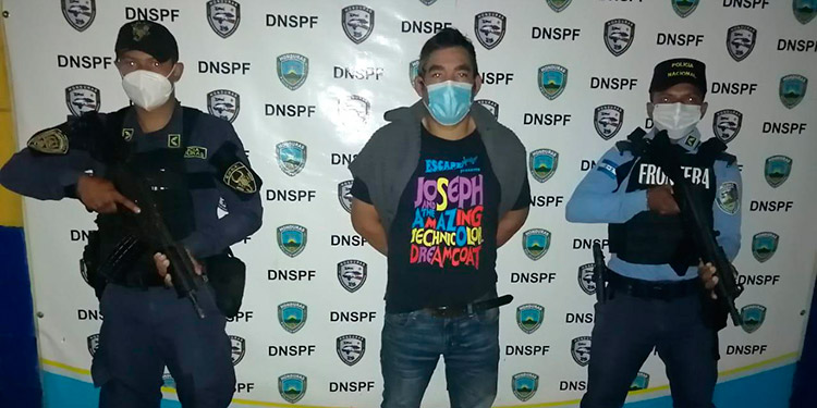 Dos detenidos con cuantioso contrabando de cigarrillos