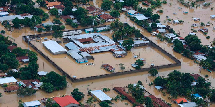 Impactantes imágenes:  La devastación del Valle de Sula tras las lluvias de Iota