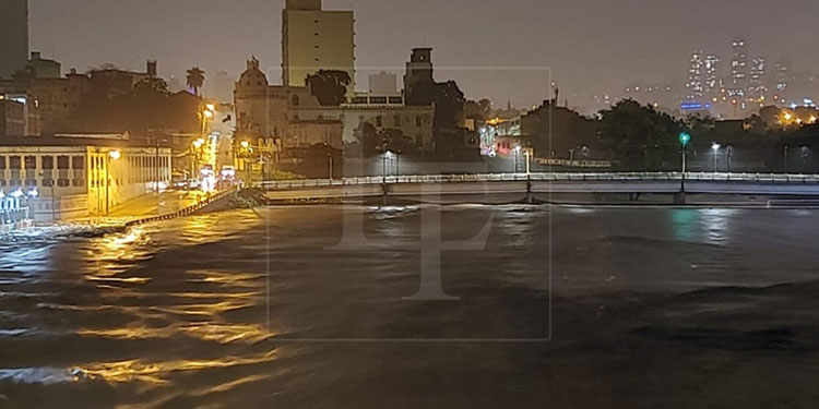 Se desborda el río Choluteca y cierran puentes capitalinos