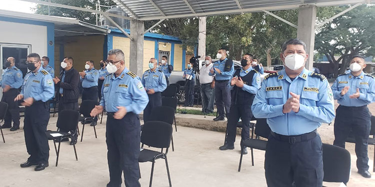 Con misa honran memoria de policías muertos por COVID-19