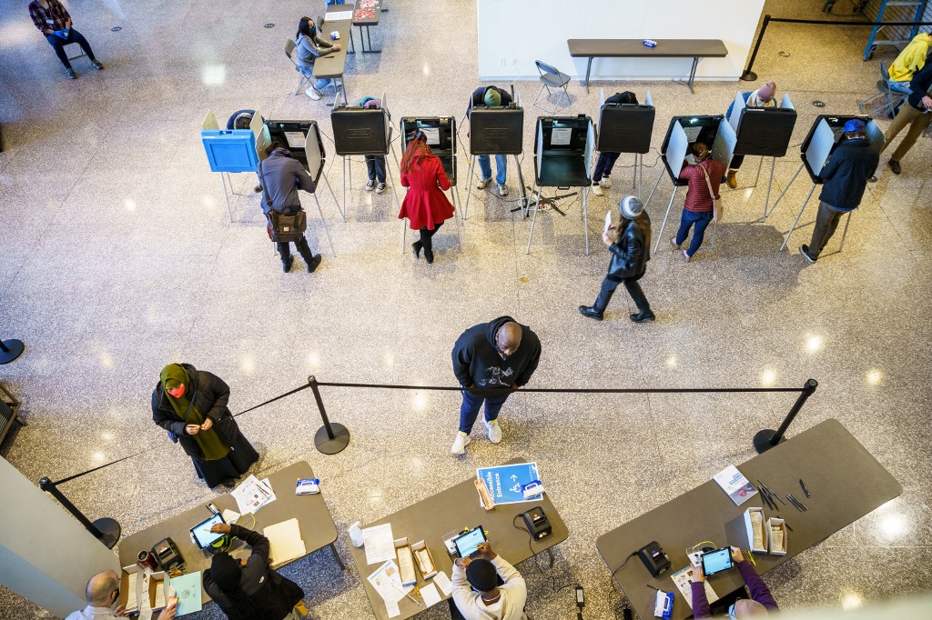 Los 5 estados de EEUU que aún cuentan los votos y pueden decidir el resultado