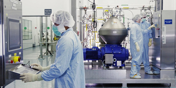 FDA autoriza uso de medicamento aplicado a Trump contra la COVID-19