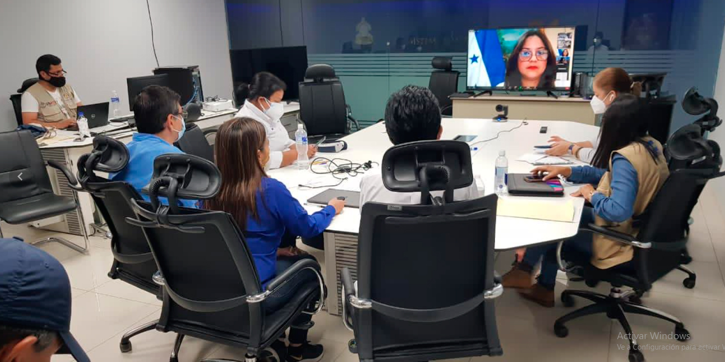 Honduras busca agilizar trámites de donaciones para afectados por Eta