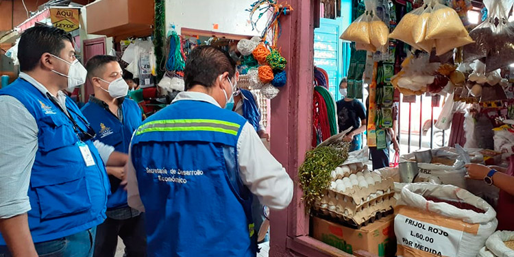 Realizan operativos sorpresa en mercados para verificar precios