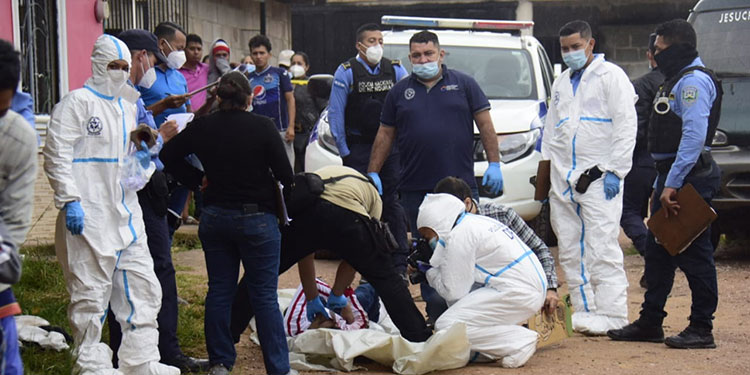 Pandilleros lo matan en cerrito de Los Pinos