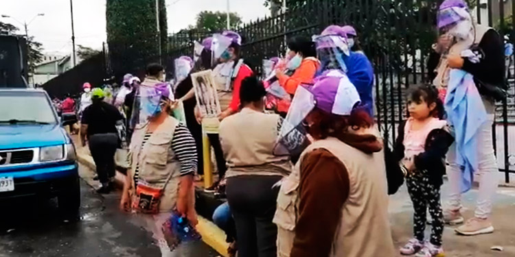 Protestan frente a la CSJ por el día internacional de la eliminación de la violencia contra la mujer
