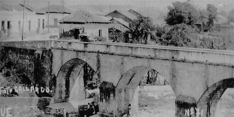 LOS PUENTES DE LA CAPITAL