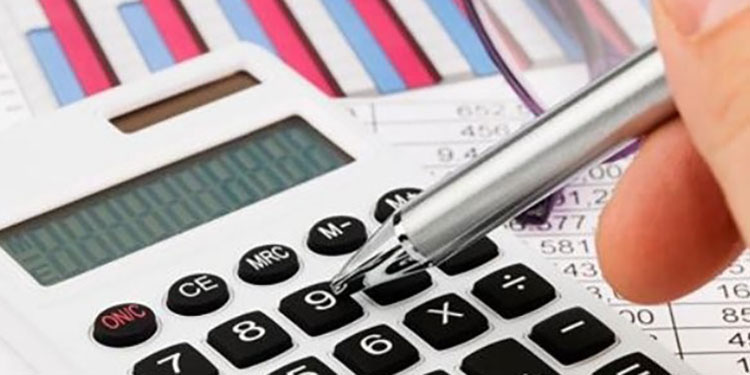 Economistas insisten con reorientar el presupuesto
