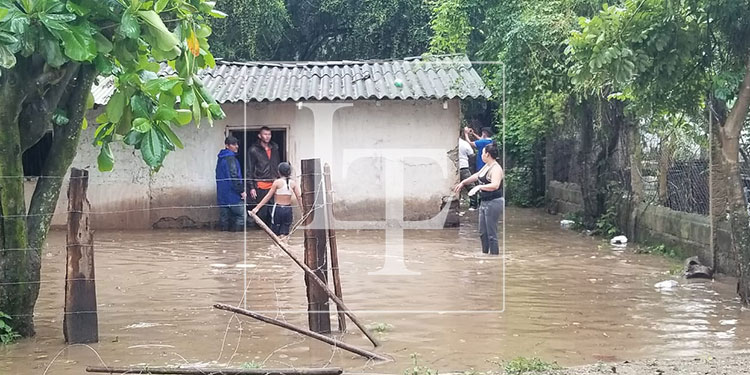 Al nomás ingresar “Eta” incomunica Trojes y Arenales
