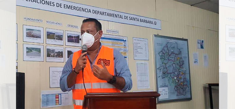 Gobierno atiende a las familias afectadas en Santa Bárbara por Eta e Iota