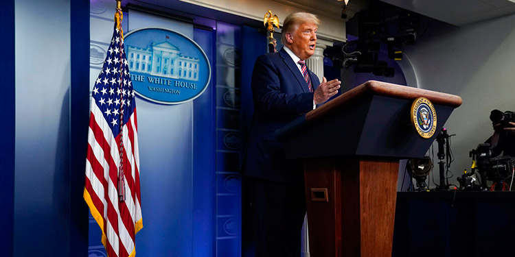 Cadenas de EEUU interrumpen transmisión de discurso de Trump