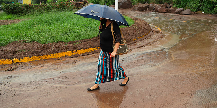 El Salvador a la espera de lluvias por la influencia de la tormenta tropical Eta