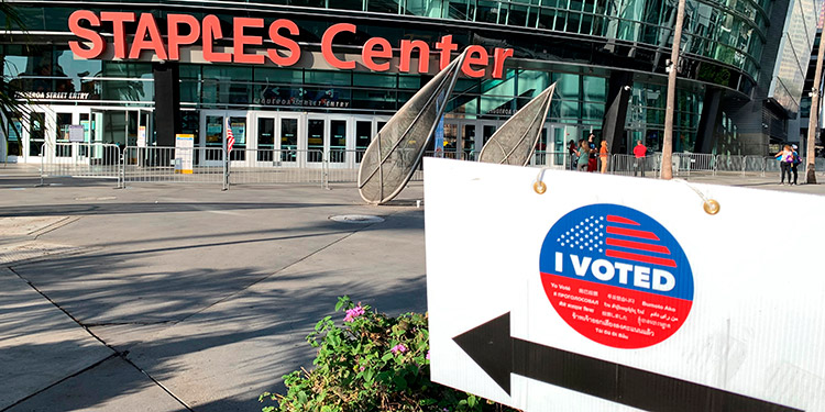 Abren los colegios electorales en EEUU para elegir entre Trump o Biden